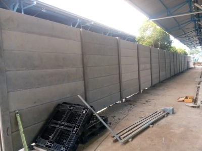 Apakah Pagar Beton Lebih Murah daripada Kayu